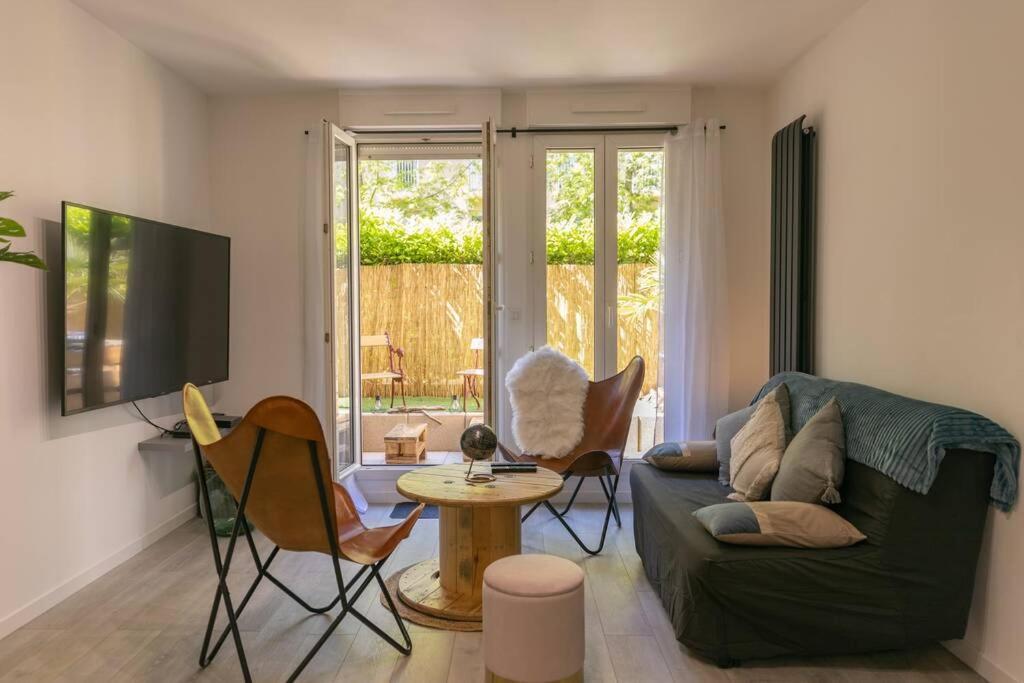 Superbe Appart Plein Centre Avec Parking & Jardin Metz Bagian luar foto