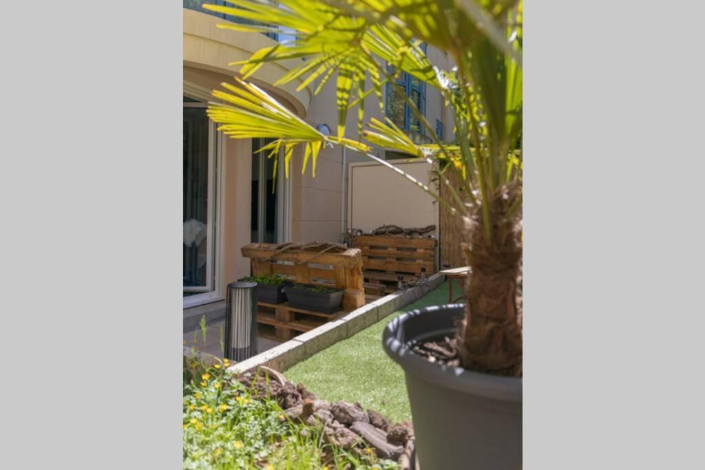 Superbe Appart Plein Centre Avec Parking & Jardin Metz Bagian luar foto